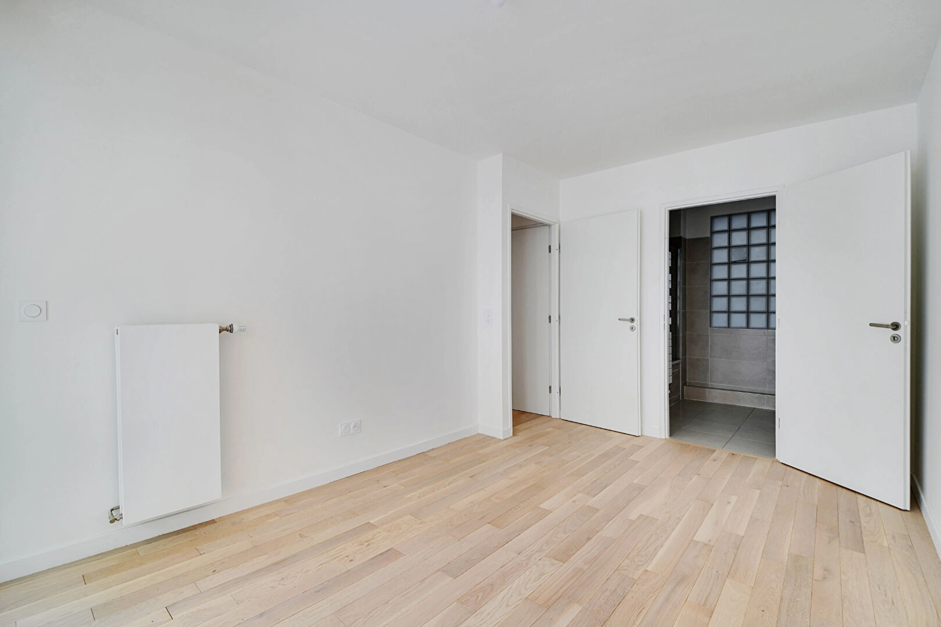 PARIS 15E - SAINT CHARLES 8