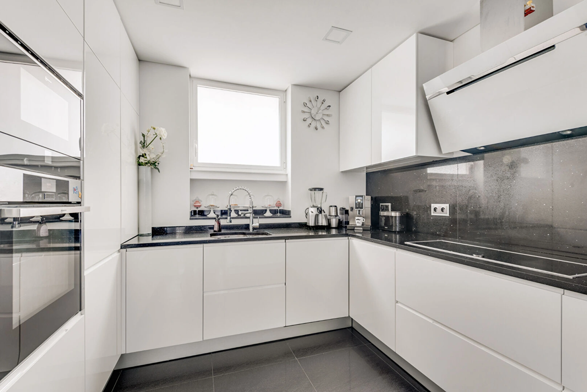 PARIS 15E - SAINT CHARLES 5