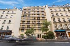 PARIS 15E - CHARLES MICHELS / COMMERCE 9
