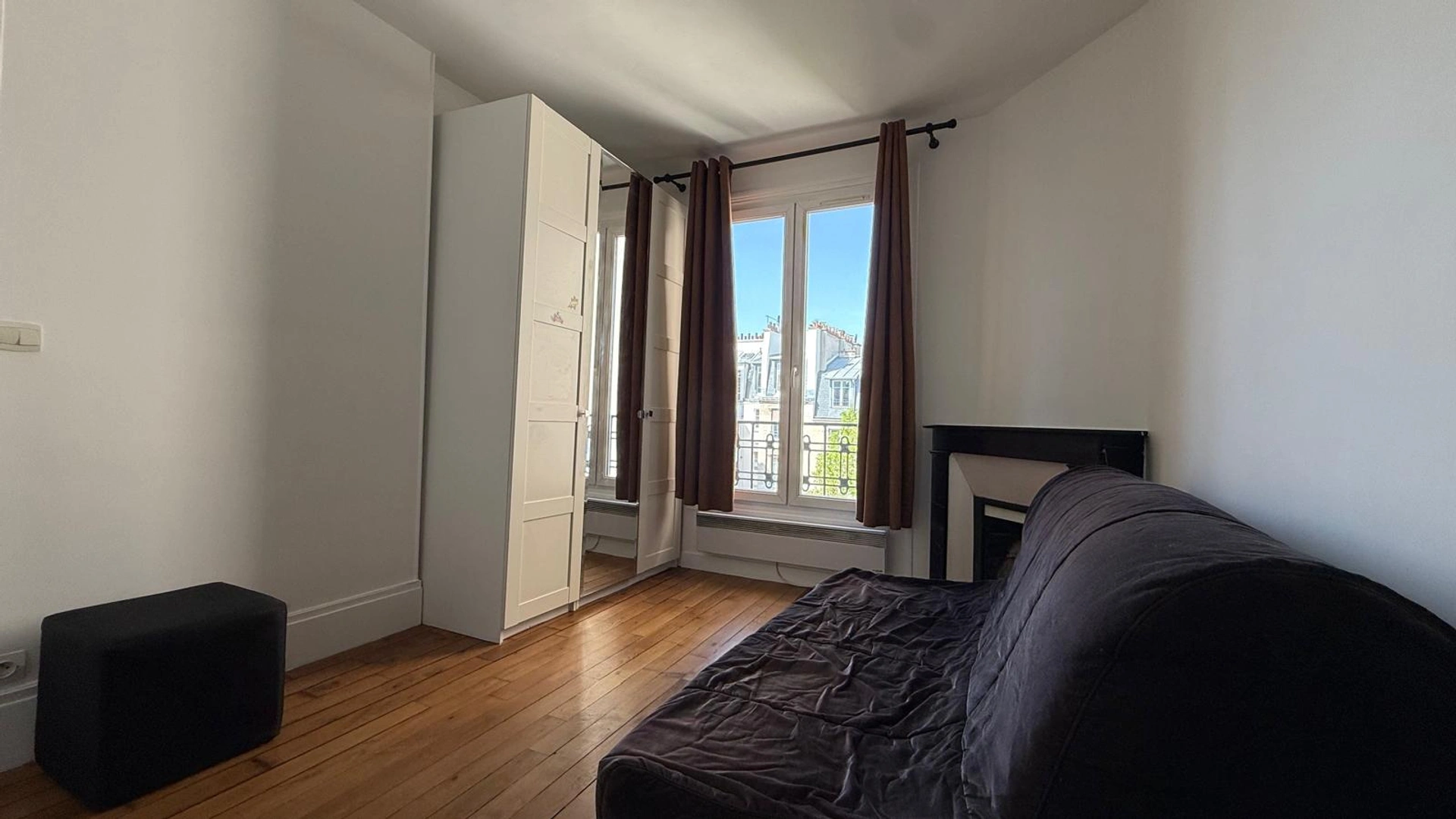 PARIS 15 - DANTZIG 4