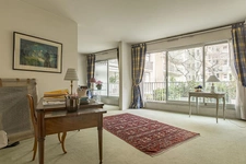 PARIS 15 - RUE VAUGIRARD 2