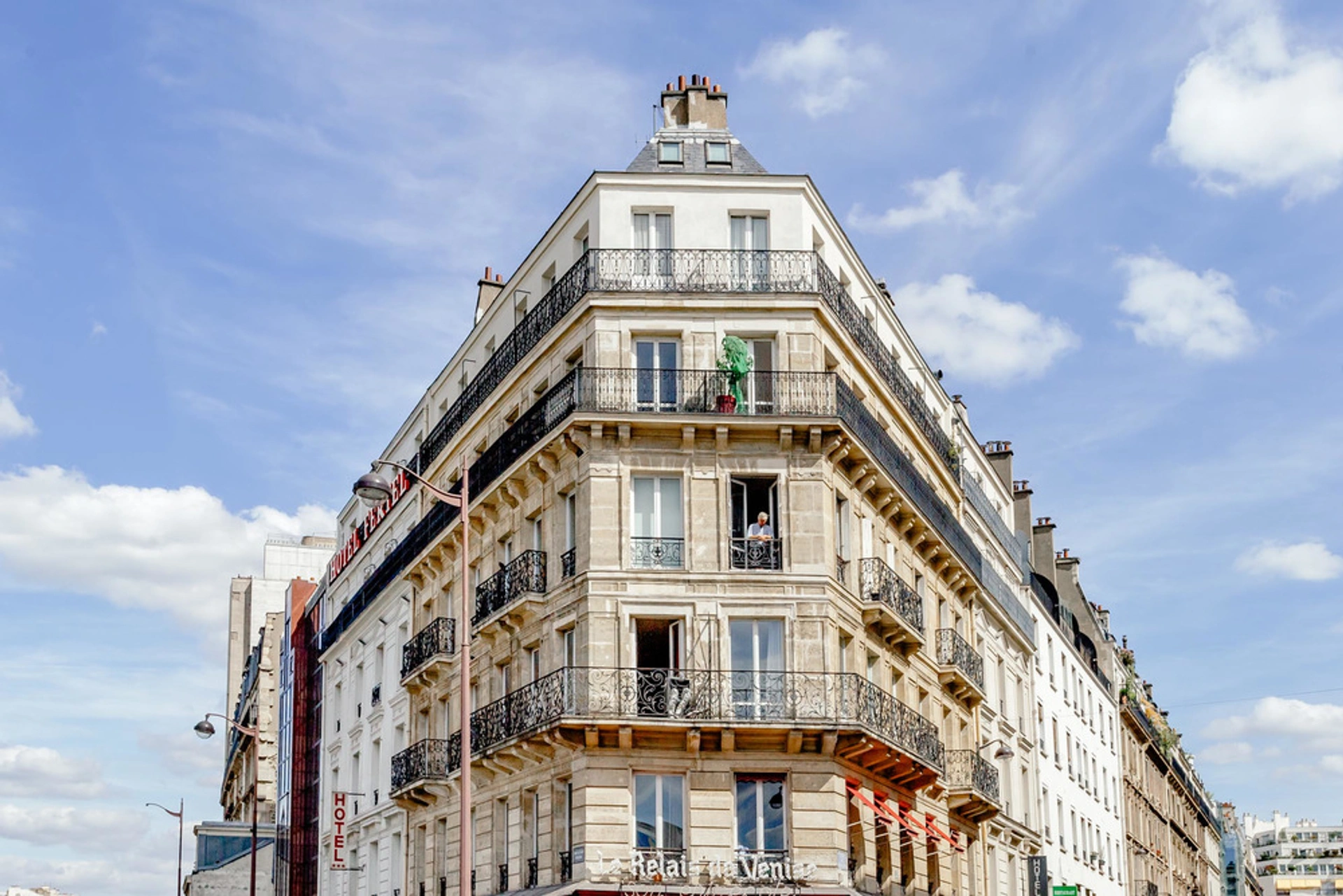 PARIS 17 - BOULEVARD PEREIRE 8