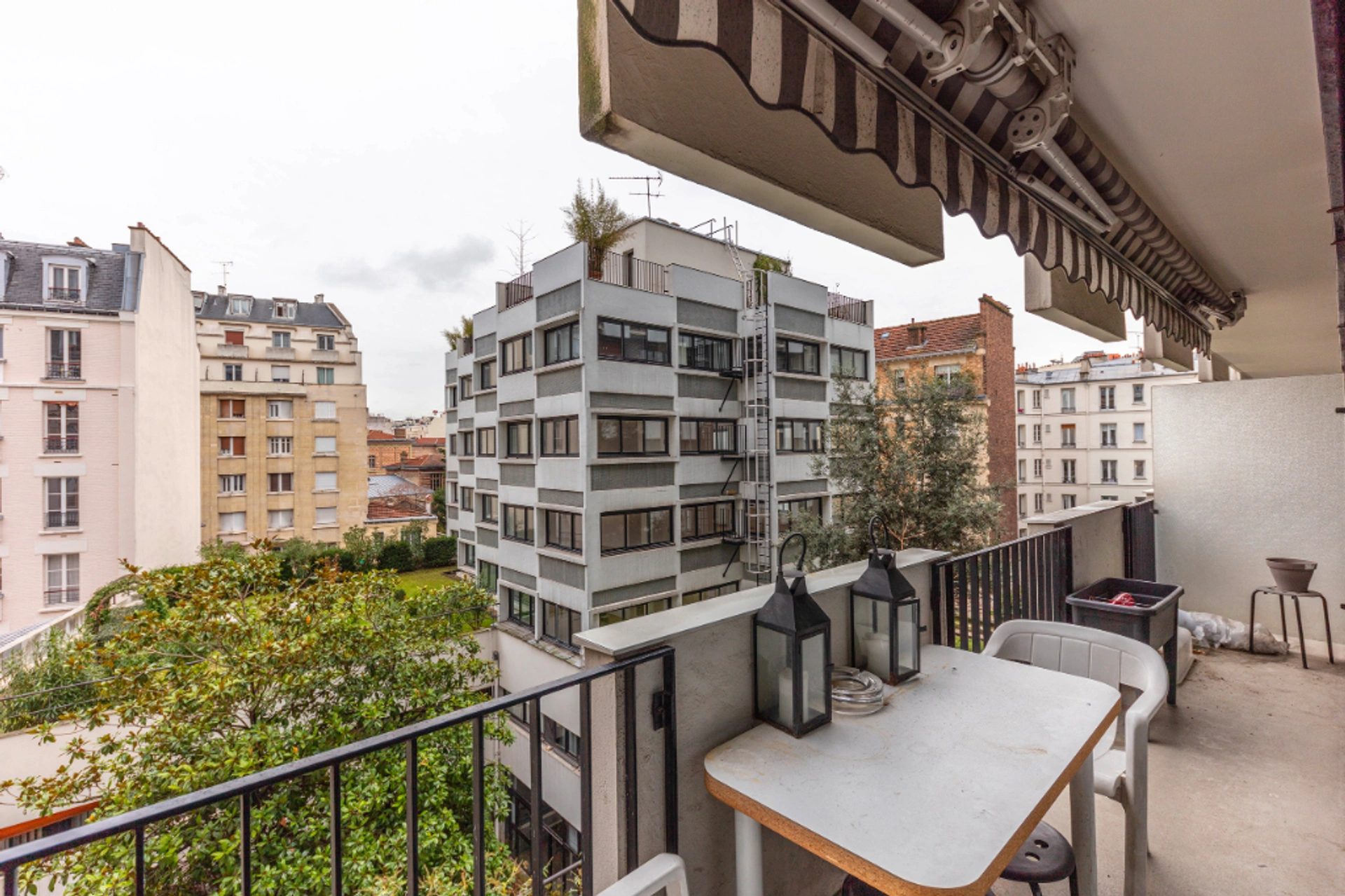 PARIS 15 - RUE LECOURBE 3