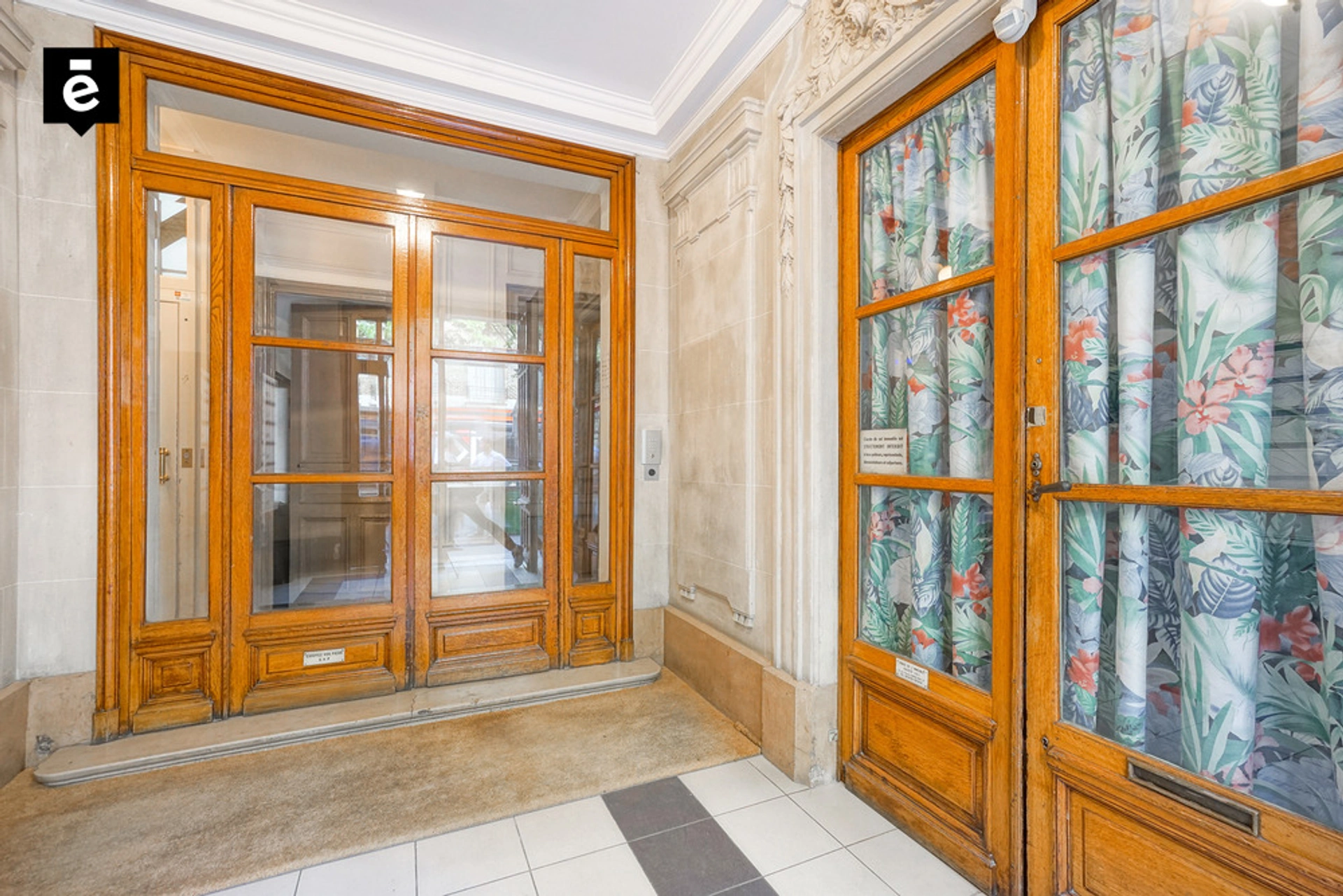 PARIS 15 - RUE DE LA CONVENTION 9