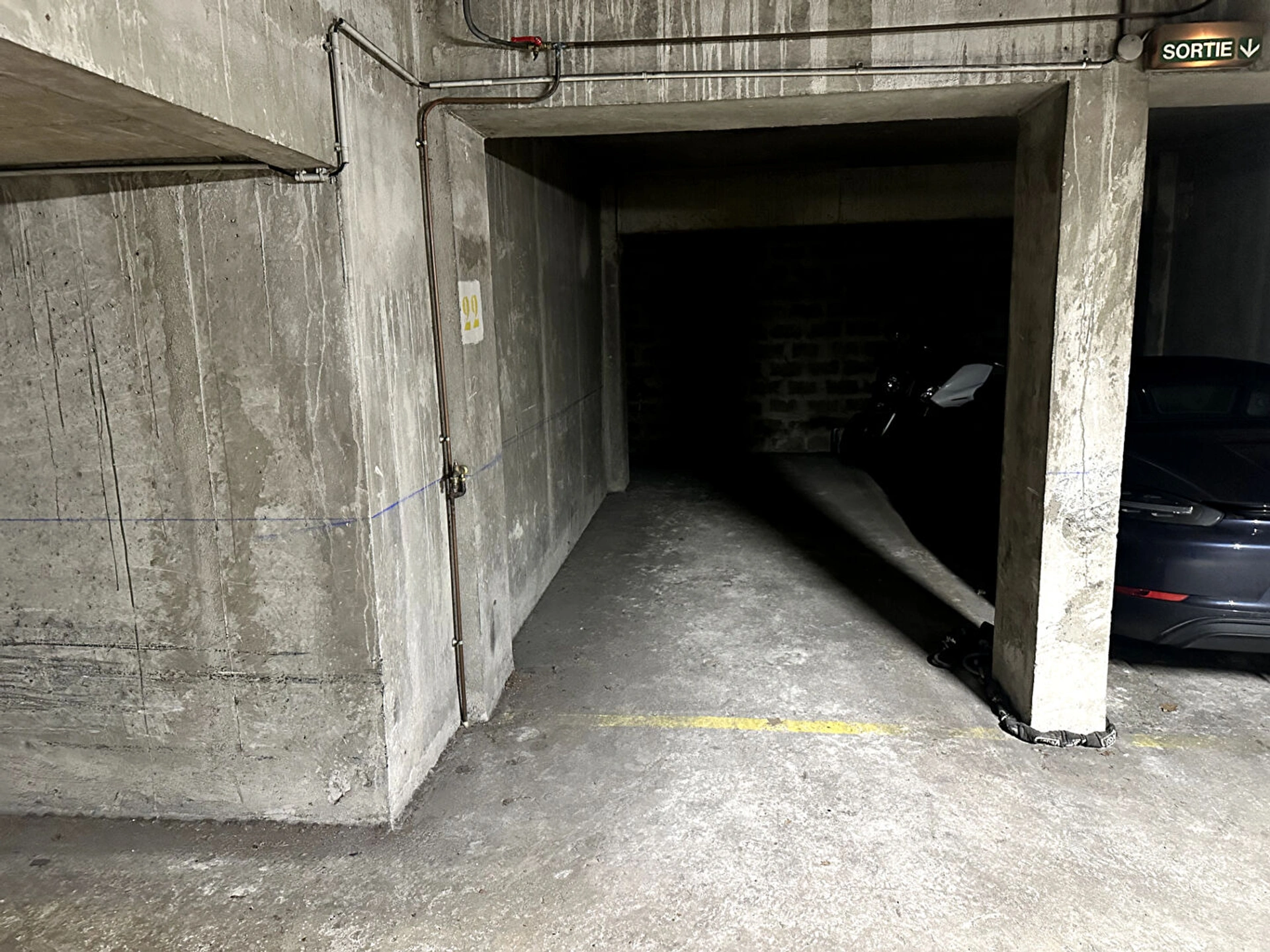 PARKING - PARIS 15 CASTAGNARY 2