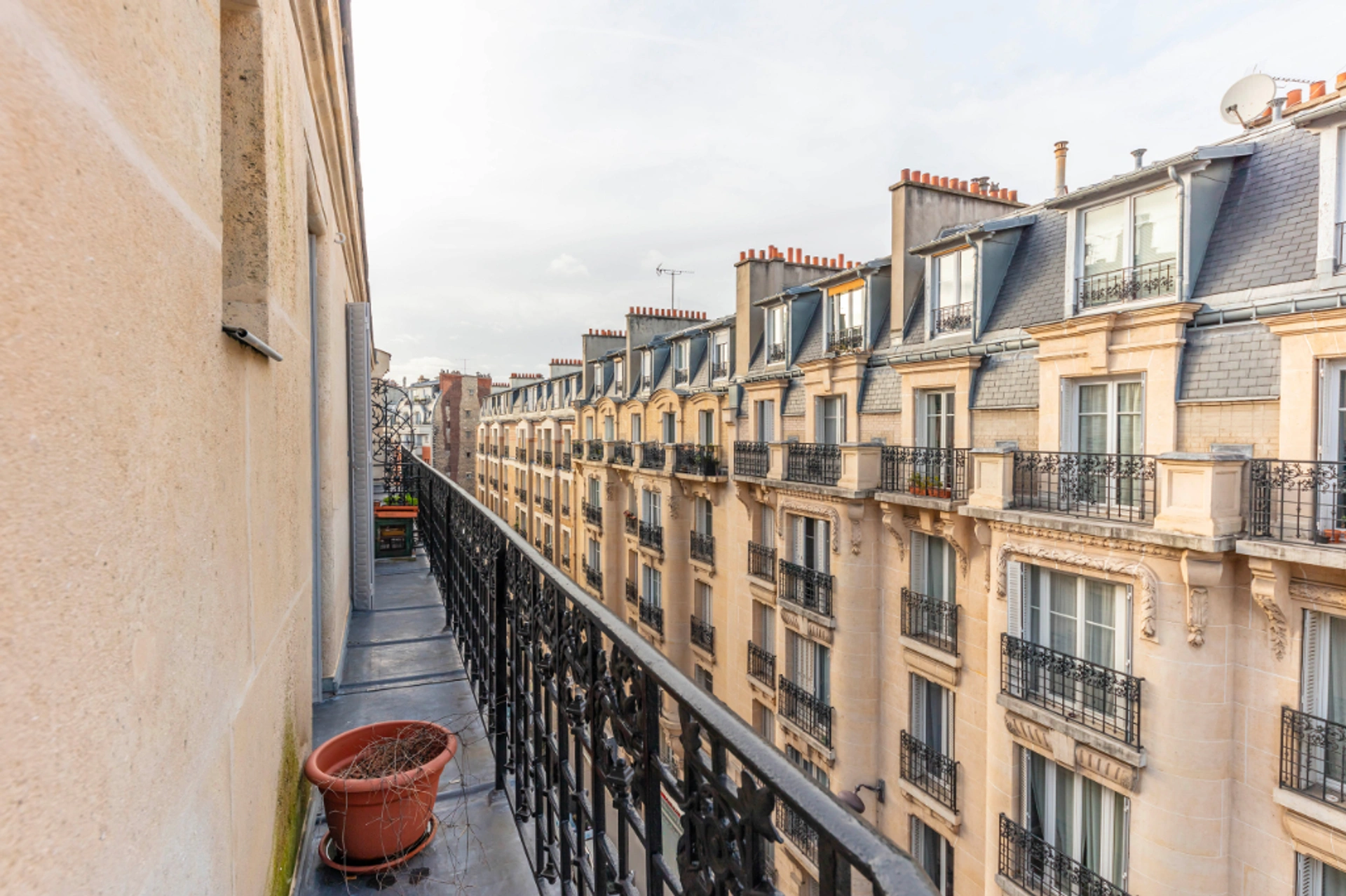 PARIS 15 - RUE DESNOUETTES 1