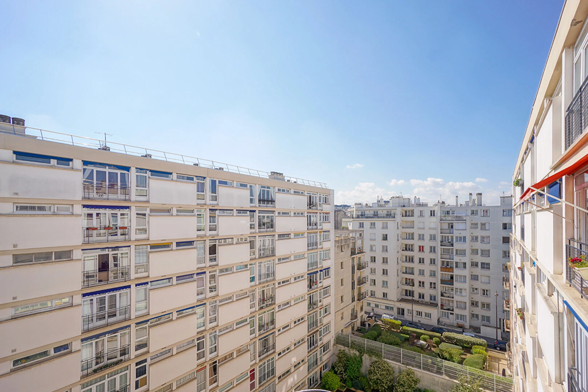 PARIS 15 - RUE SAINT CHARLES 9