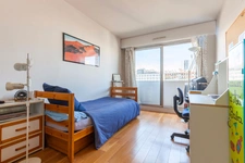 PARIS 15 - RUE SAINT-SAENS 7