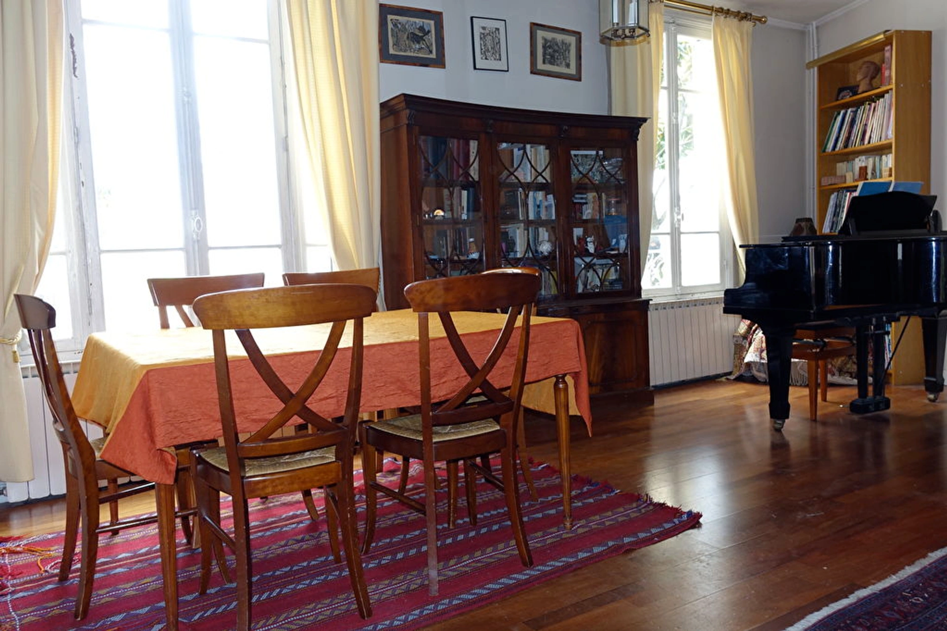 ISSY LES MOULINEAUX - RUE ANDRE CHENIER 4