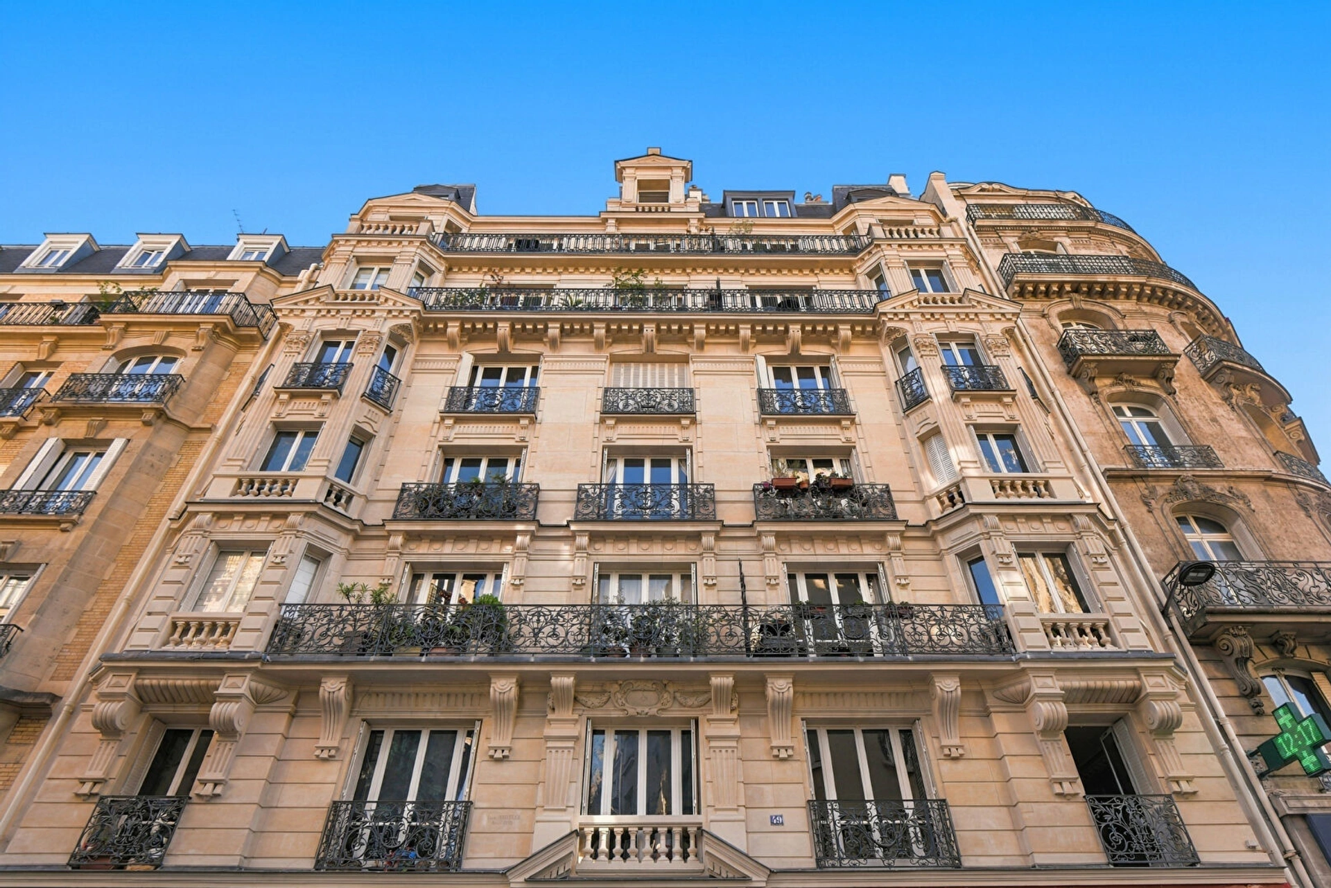 PARIS 15 - PASTEUR 8