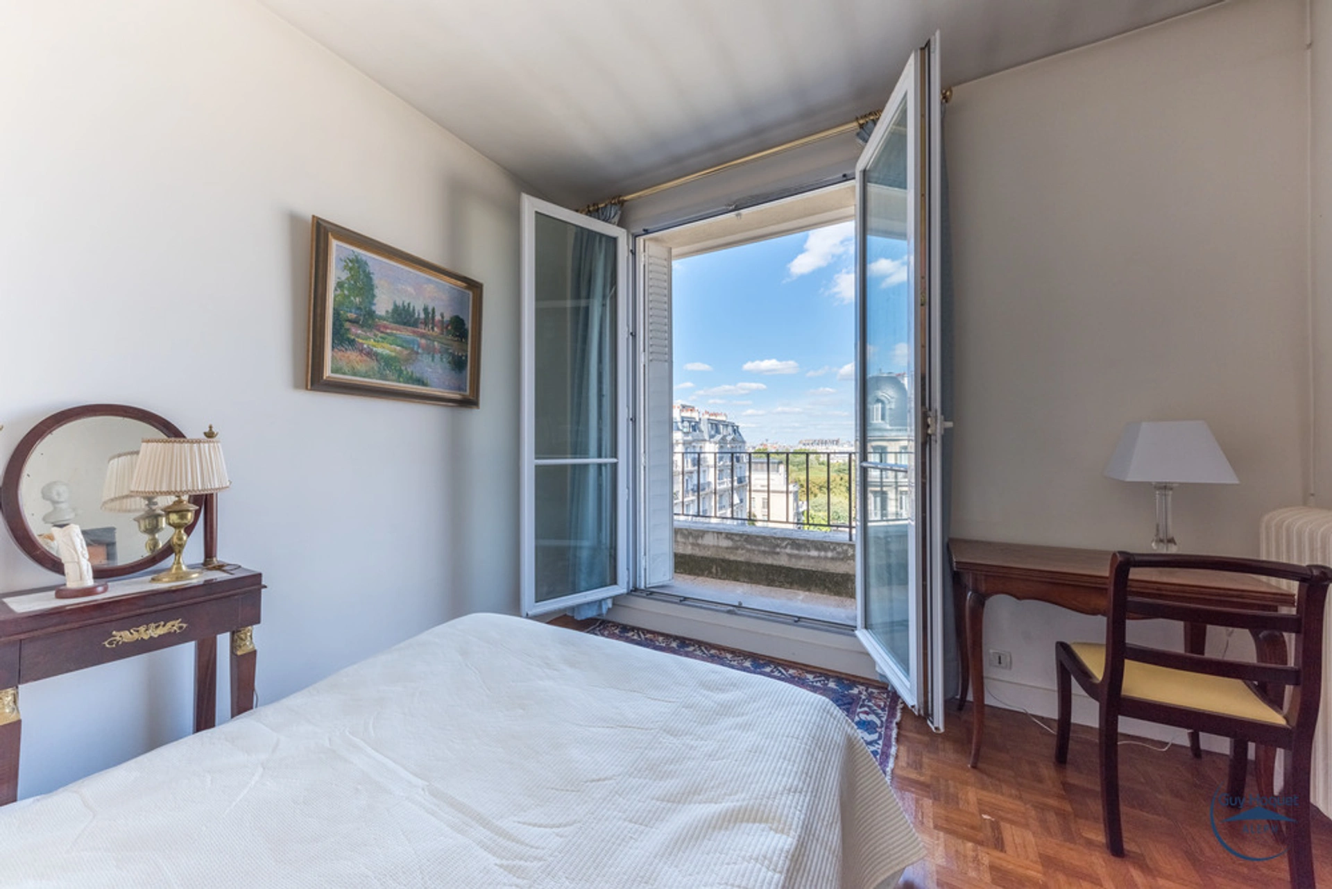 PARIS 15 - AVENUE DE SUFFREN 4