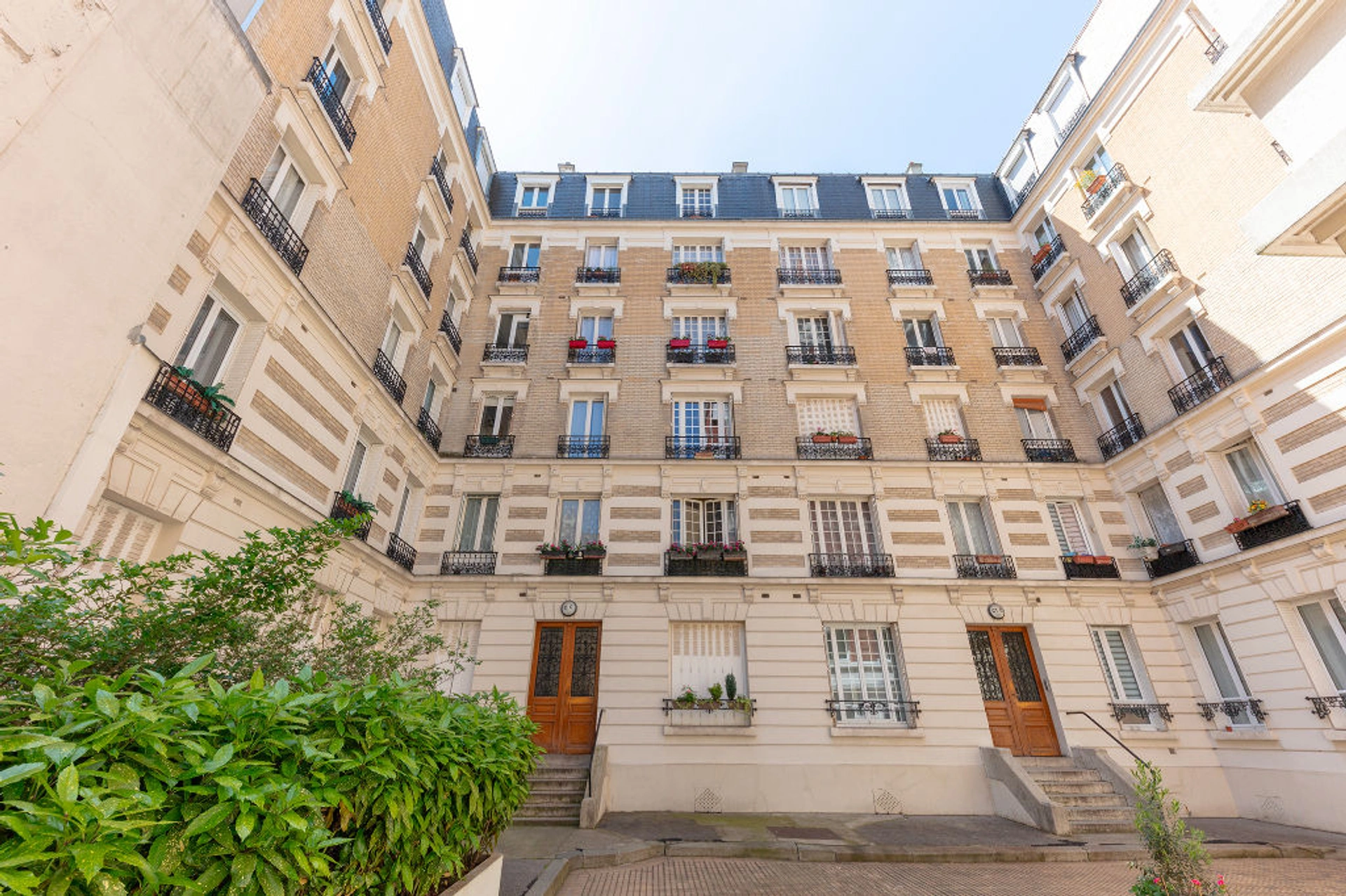 PARIS 15 - RUE CAMBRONNE 7