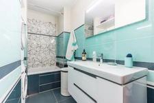 PARIS 15 - RUE ROSENWALD 8