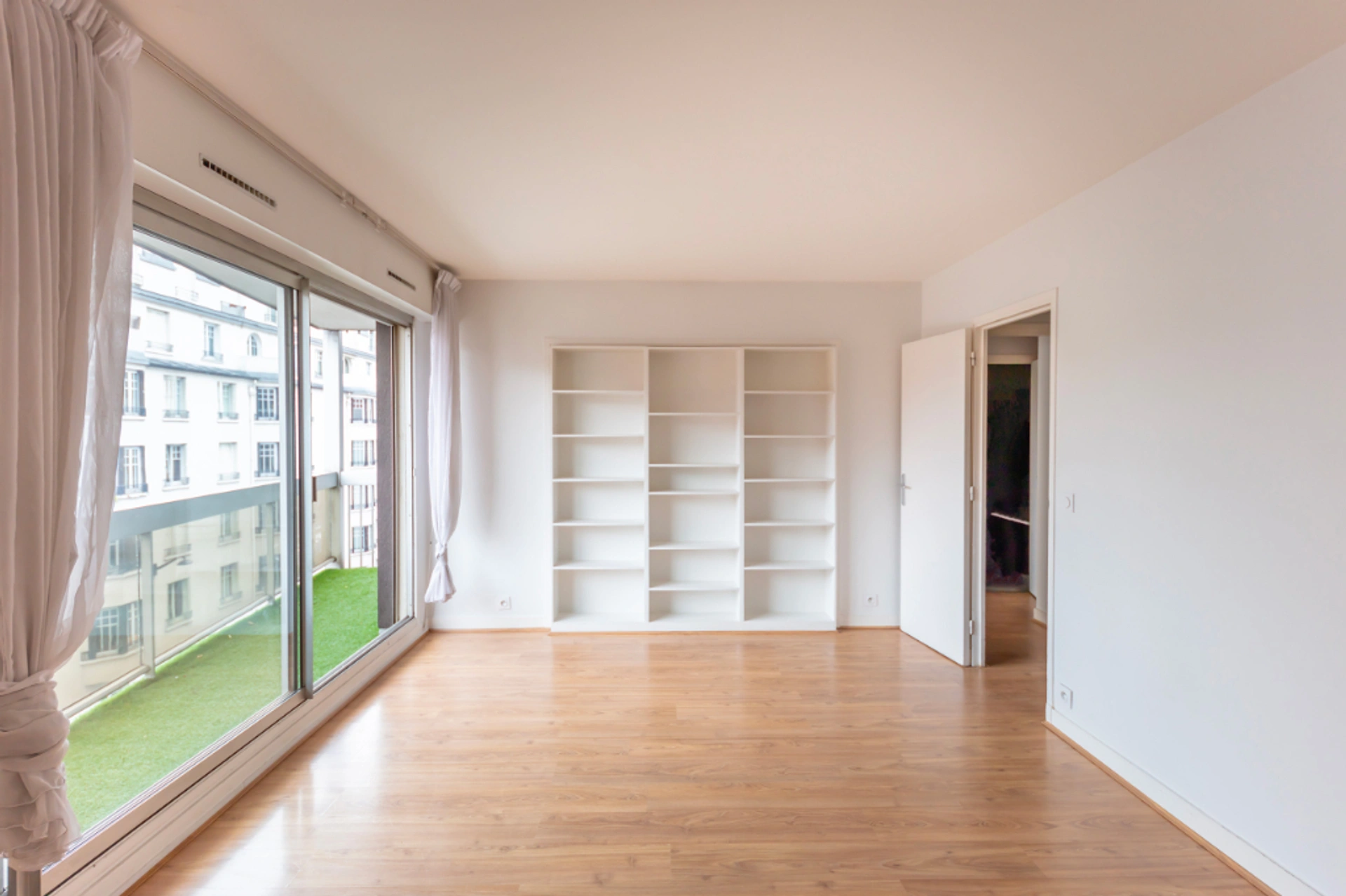 PARIS 15  - RU SAINT-SAENS 2