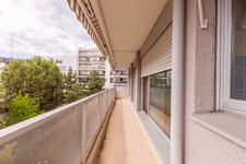 PARIS 15 - RUE DE VAUGIRARD 2