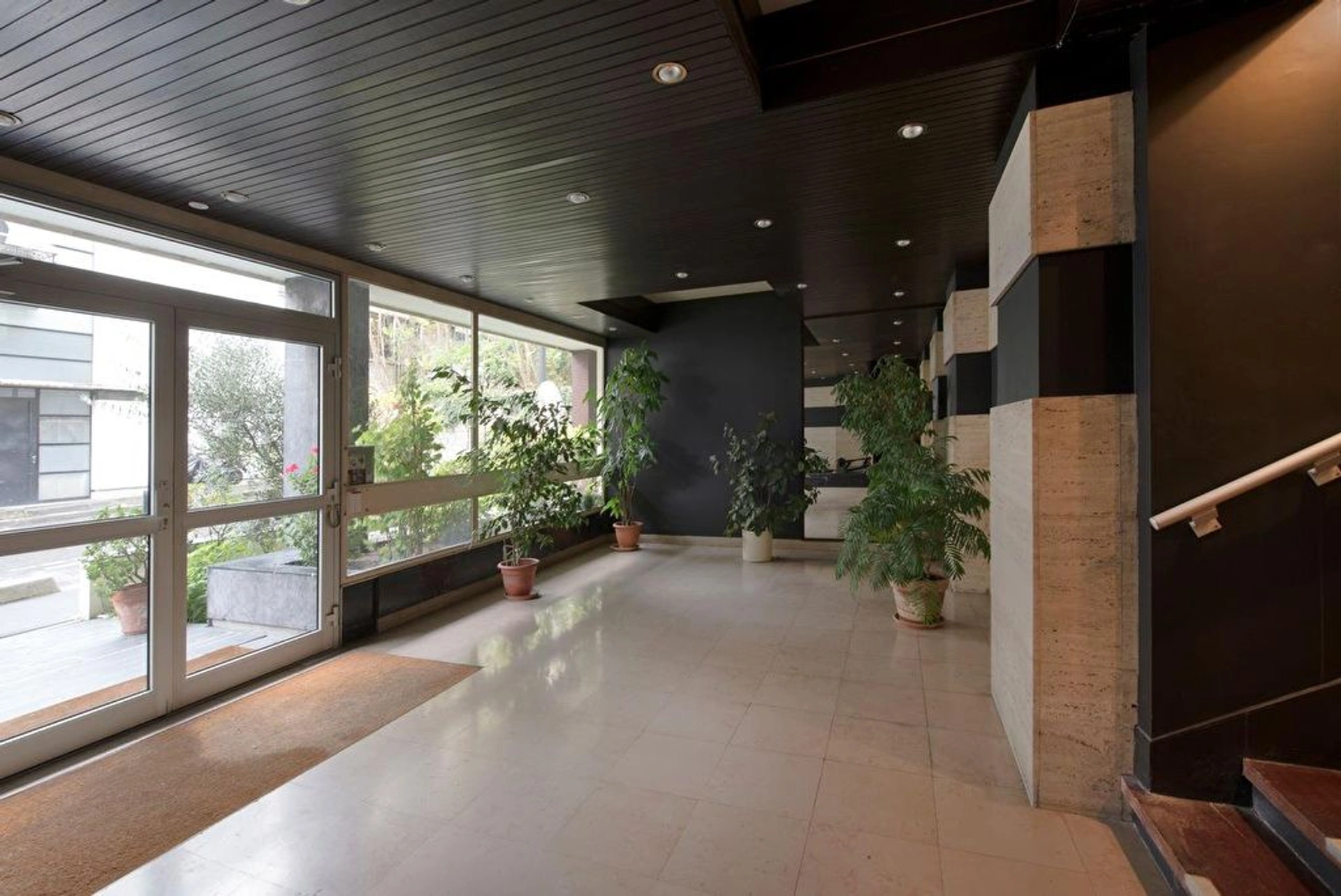 PARIS 15 - RUE MONTAUBAN 10