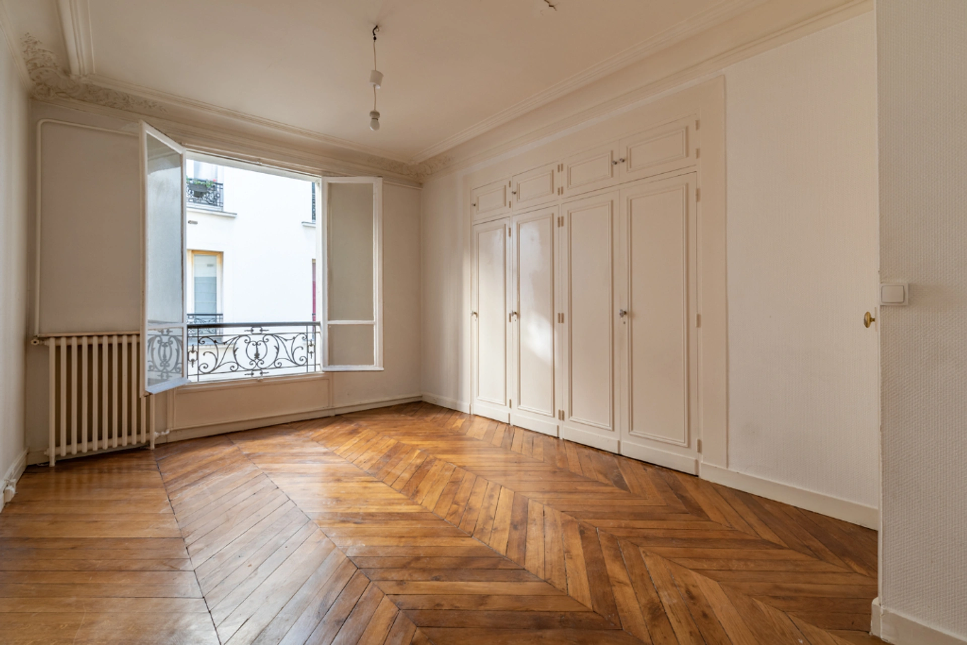 PARIS 8 - RUE DE MOSCOU 4