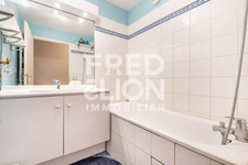 ISSY LES MOULINEAUX -  RUE ELIANE JEANNIN GAREAU 6