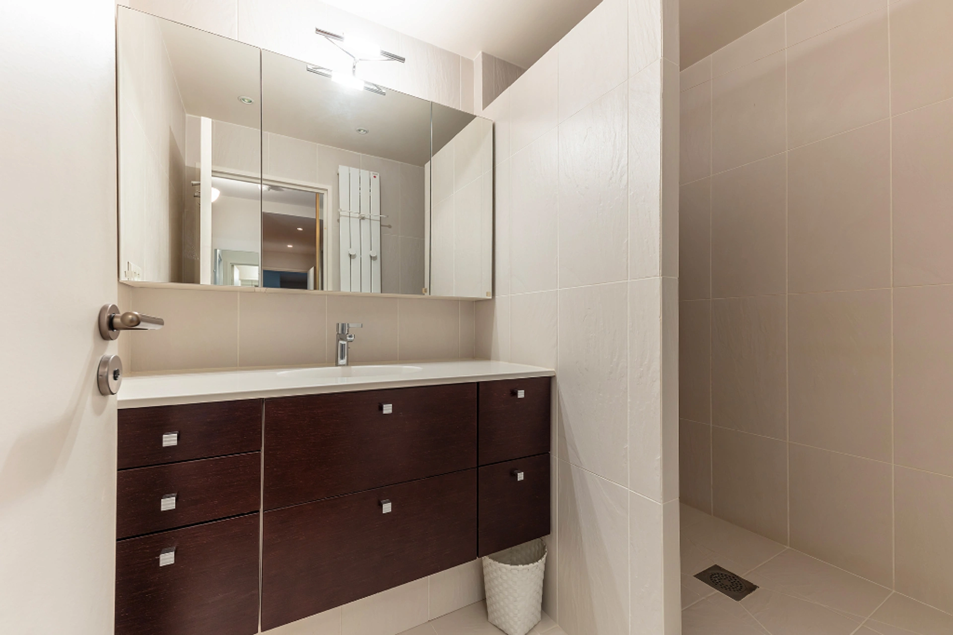 PARIS 15 - RUE DE VAUGIRARD 7