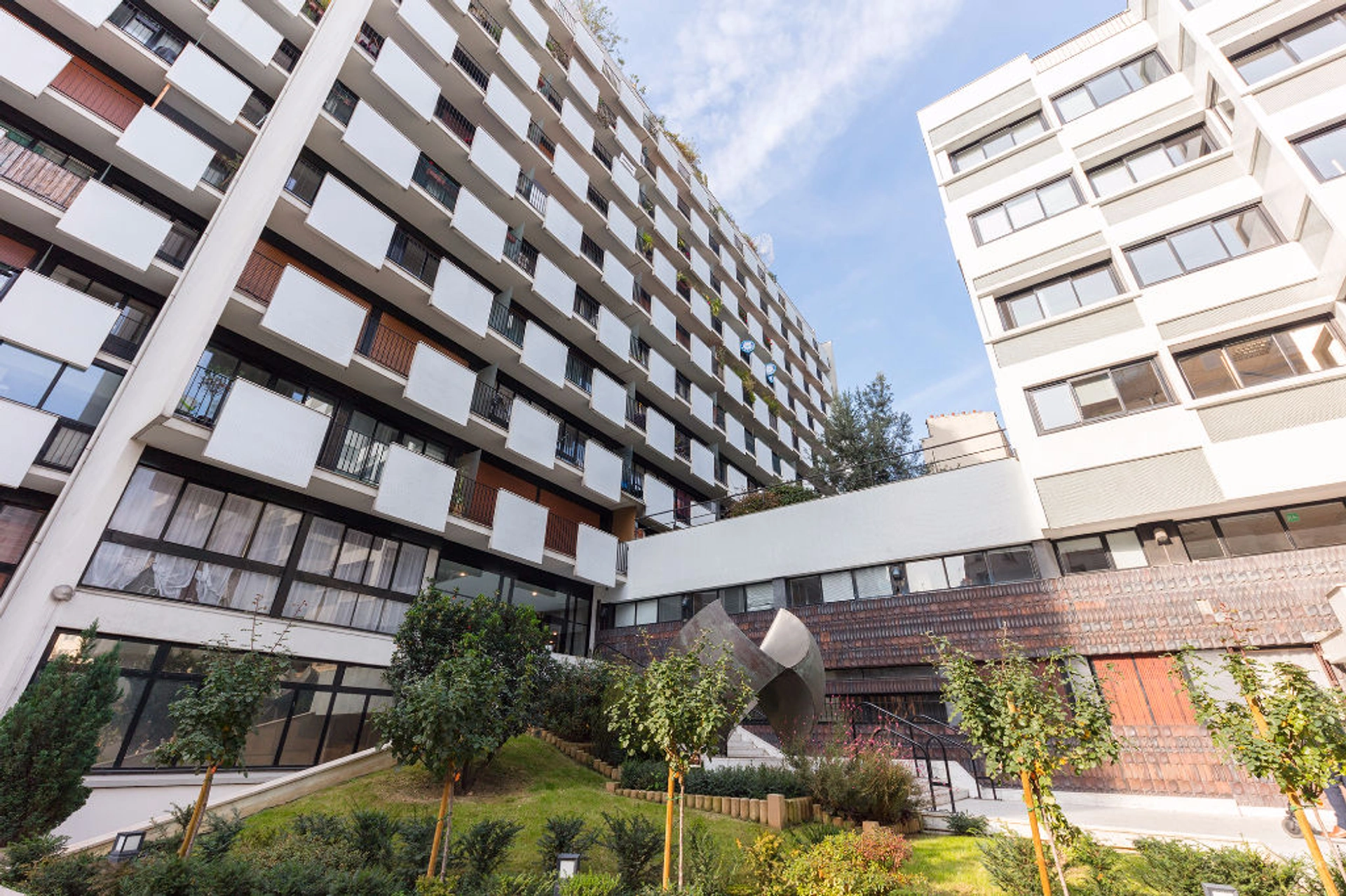 PARIS 15 - RUE DE LA CROIX NIVERT 8