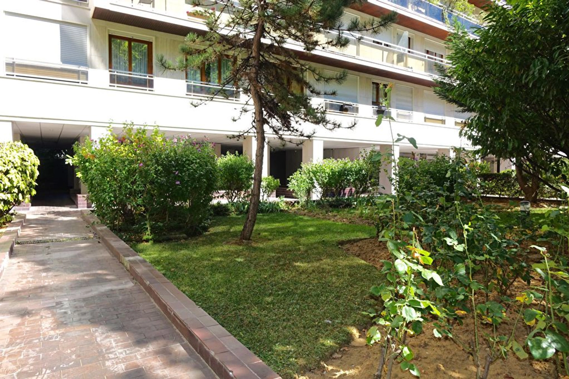 PARIS 15 - RUE LECOURBE 10