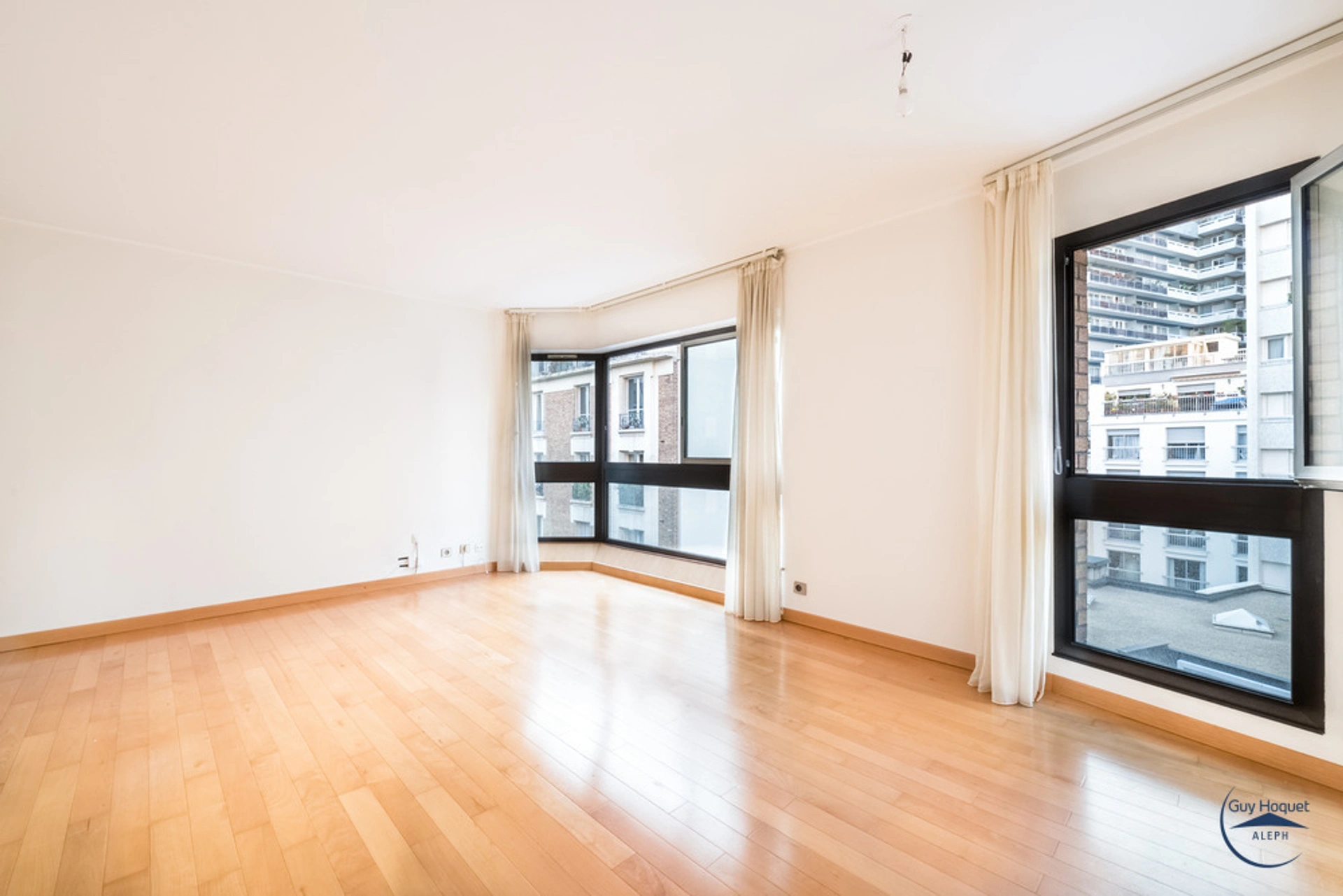 PARIS 15 - RUE CASTAGNARY 2