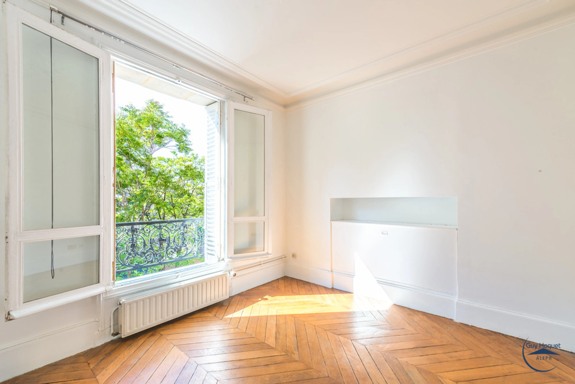 PARIS 15 - RUE DE VAUGIRARD 2