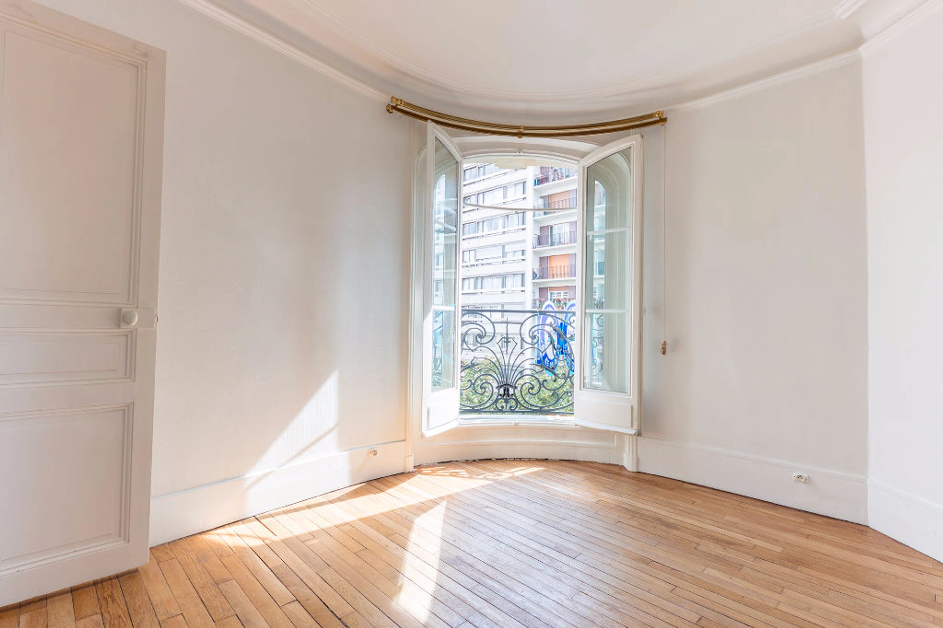 PARIS 15 - RUE DE VOUILLE 9