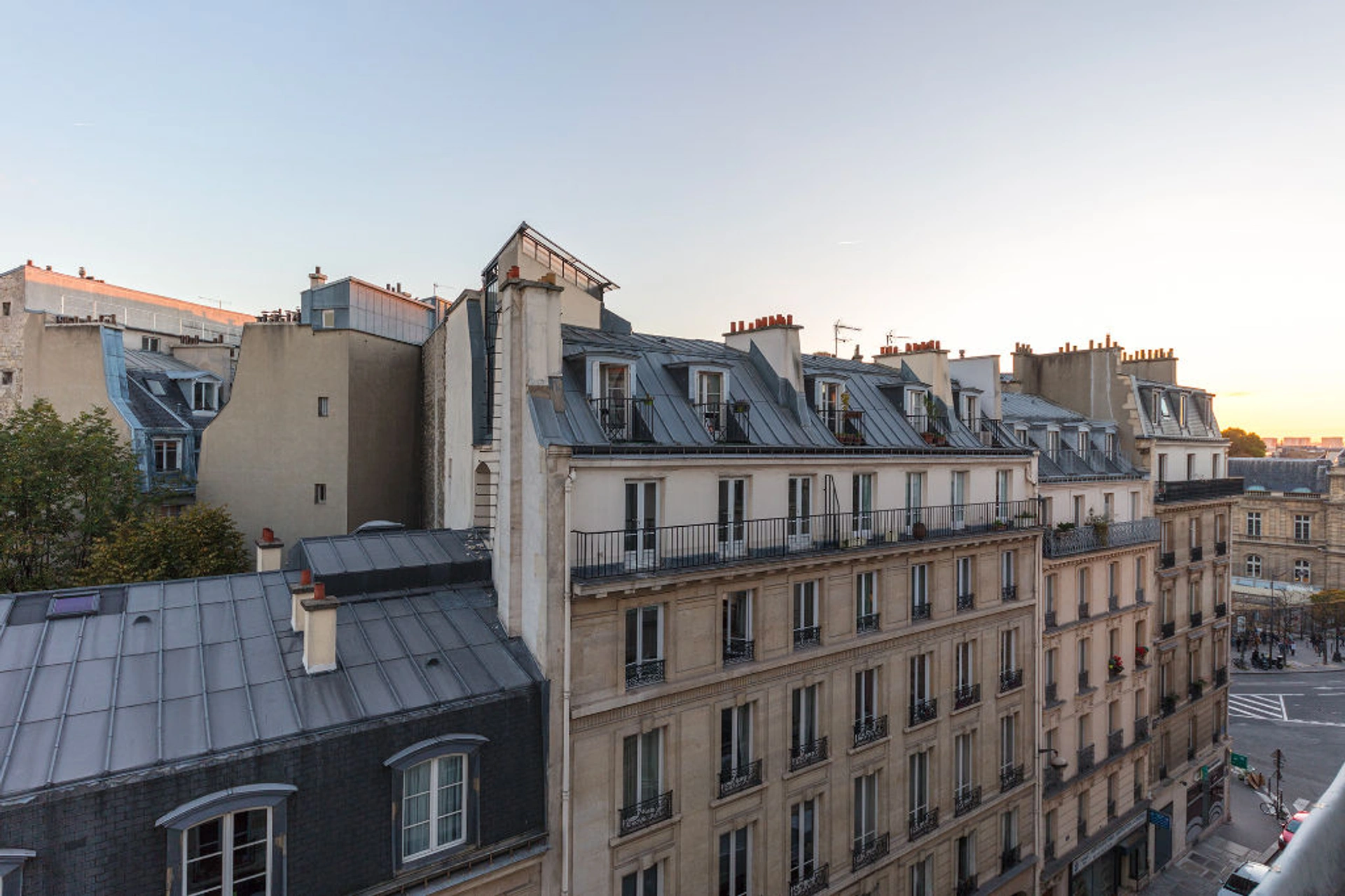 PARIS 15 - RUE DE VAUGIRARD 4