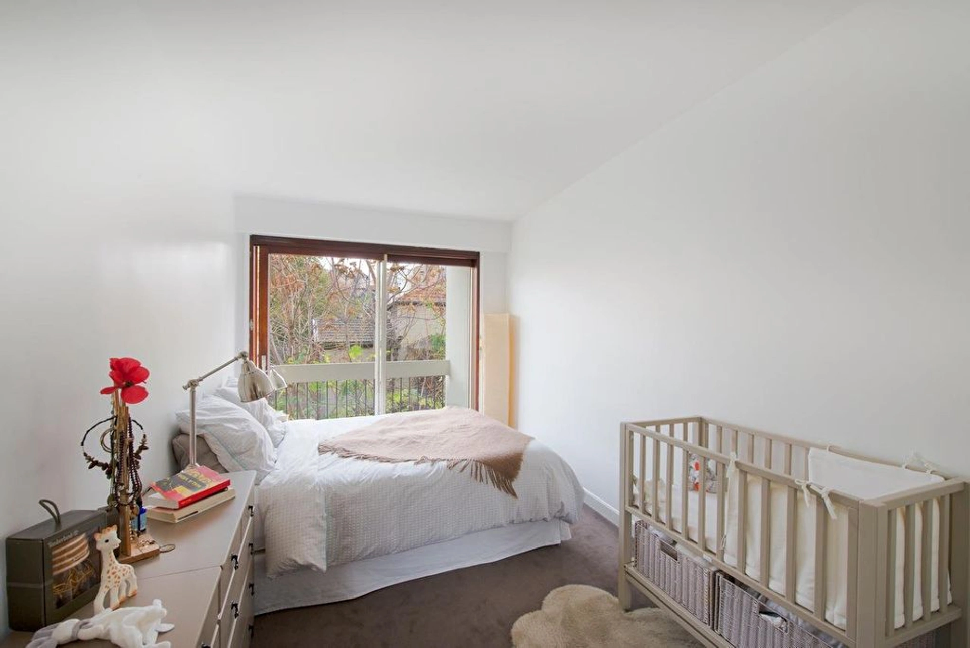 PARIS 15 - RUE MONTAUBAN 7