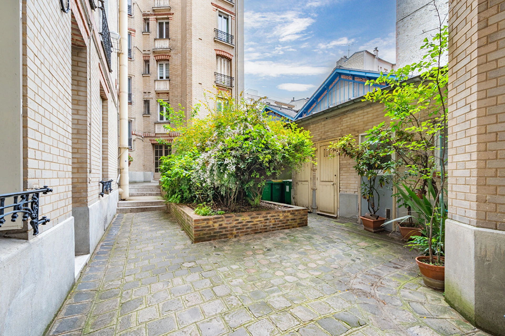 PARIS 15 - CONVENTION/VAUGIRARD 7