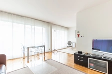 PARIS 15 - RUE DE VAUGIRARD 2