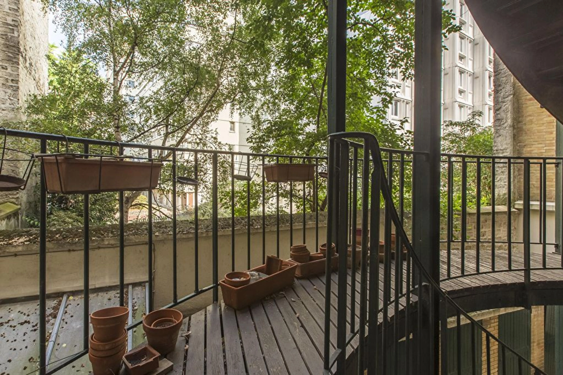 PARIS 15 - RUE MATHURIN REGNIER 5