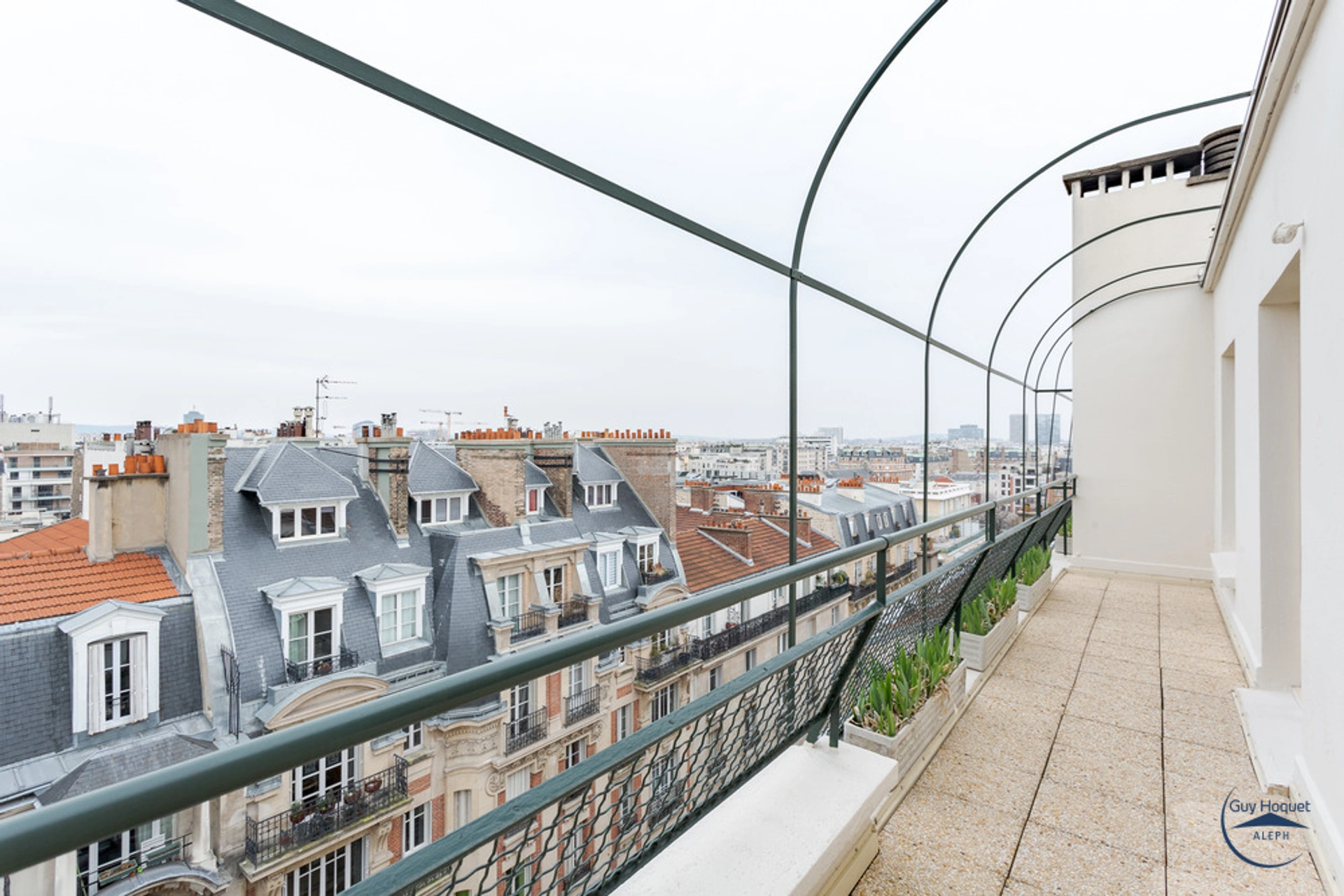 PARIS 15 - RUE FERDINAND FABRE 1