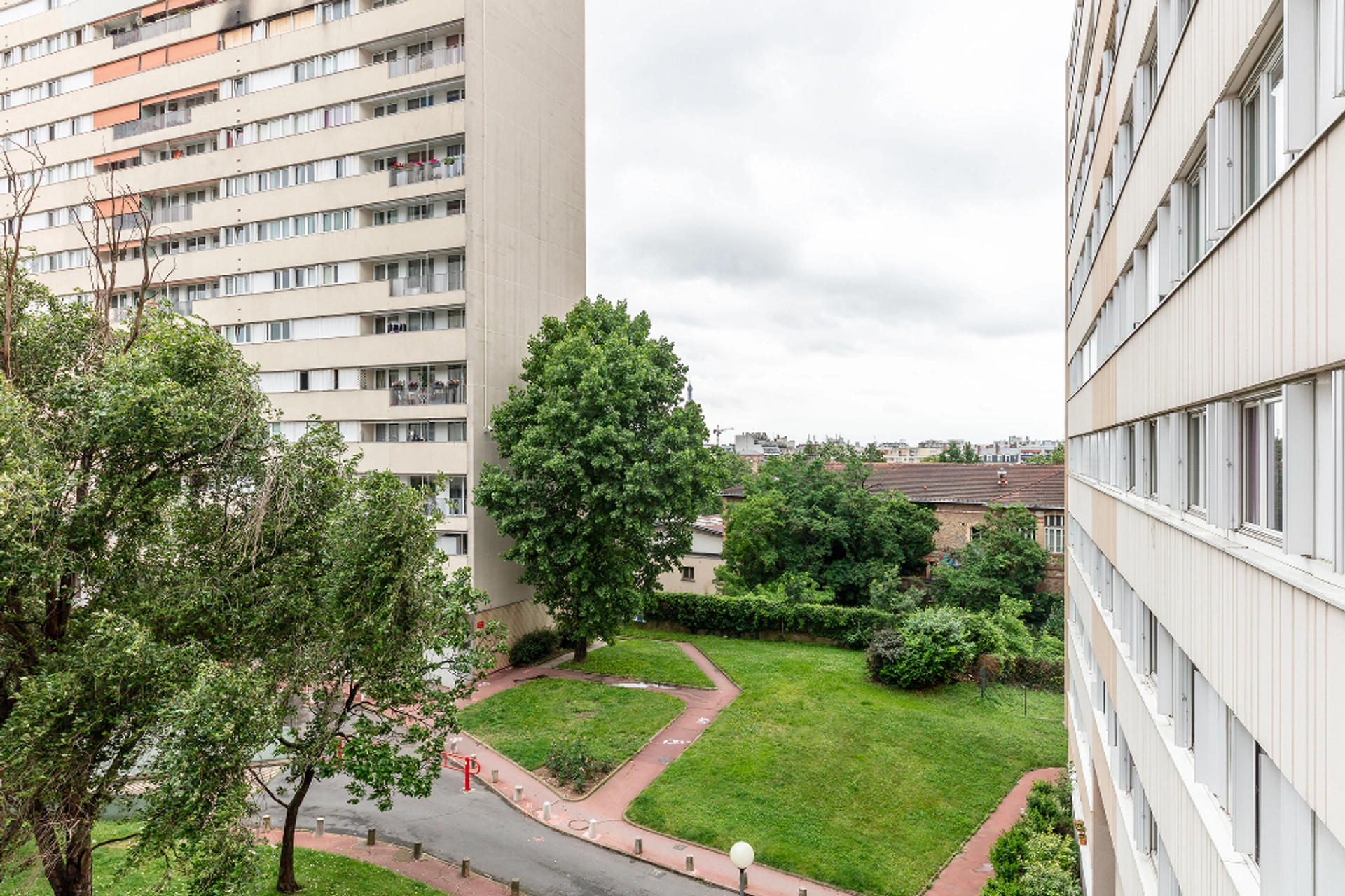 PARIS 15 - RUE BRANCION 10