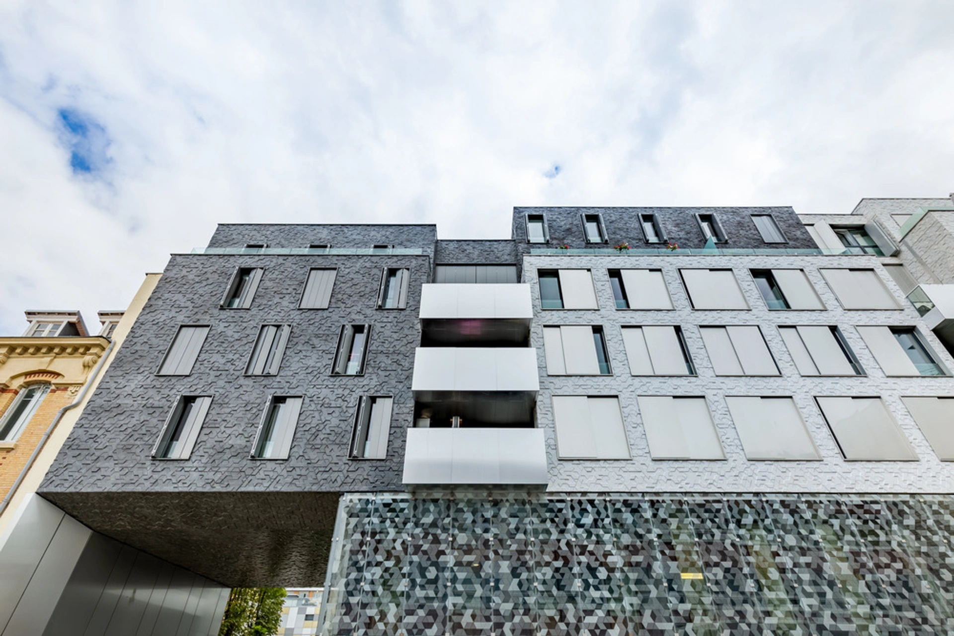 PARIS 15 - ALLEE JOSPEH RECAMIER 9