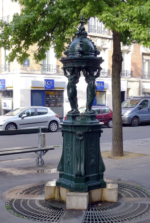 Place Charles Vallin Paris 15