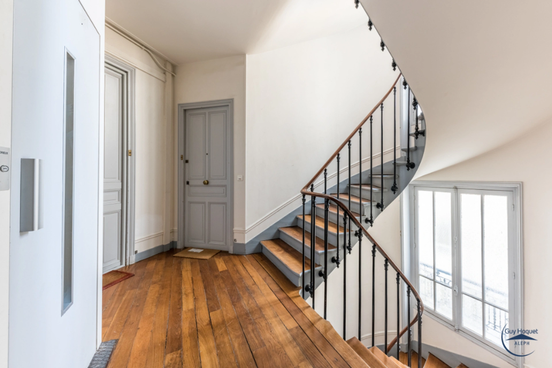 PARIS 15 - RUE DE VAUGIRARD 8