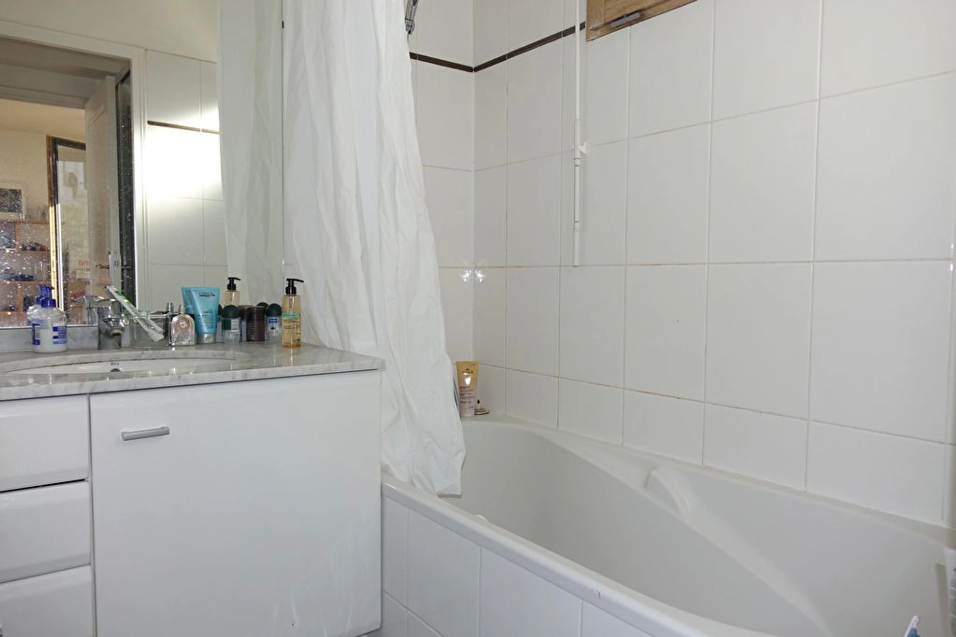 PARIS 15 - RUE EUGENE MILLON 6