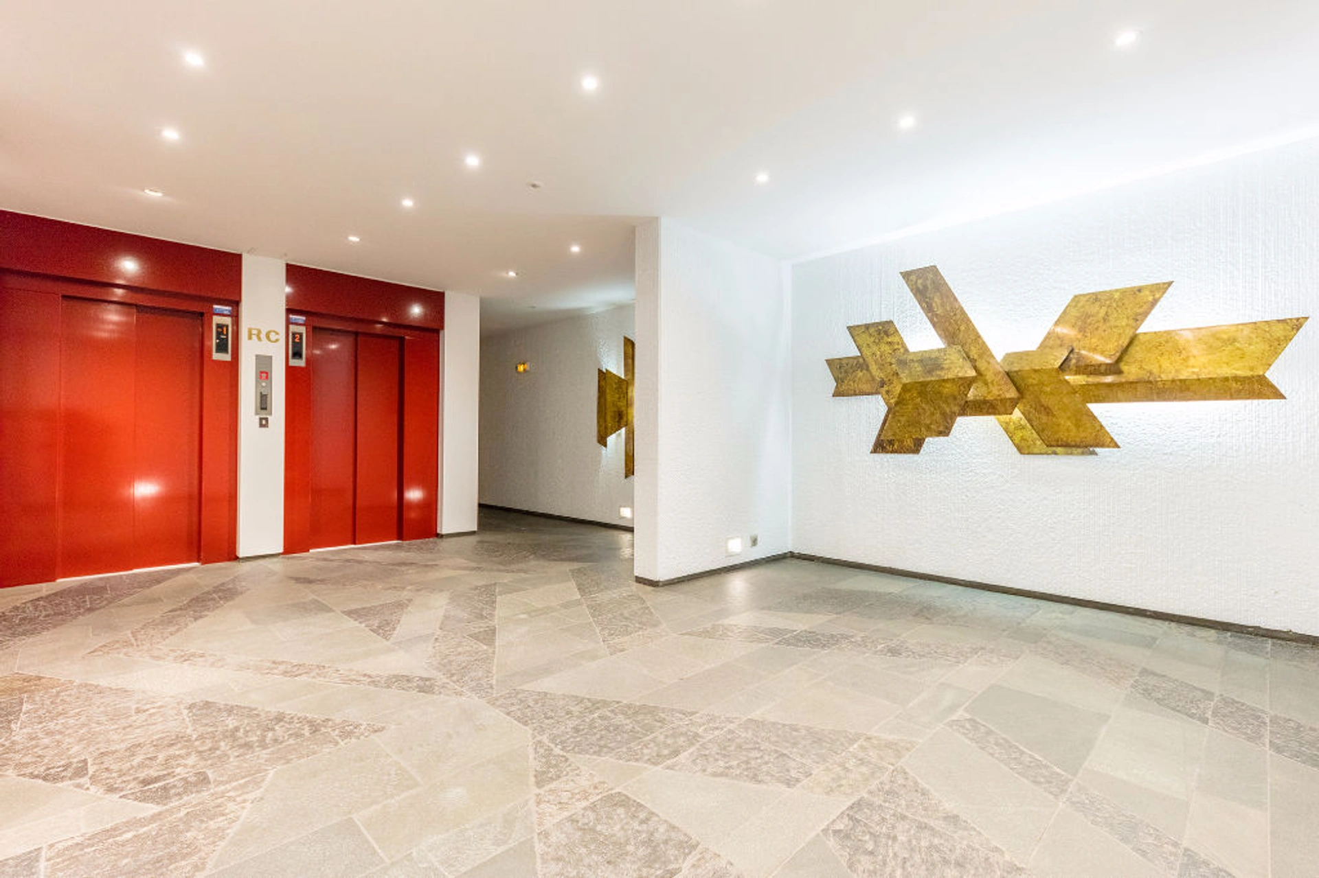 PARIS 15 - RUE VAUGIRARD 6