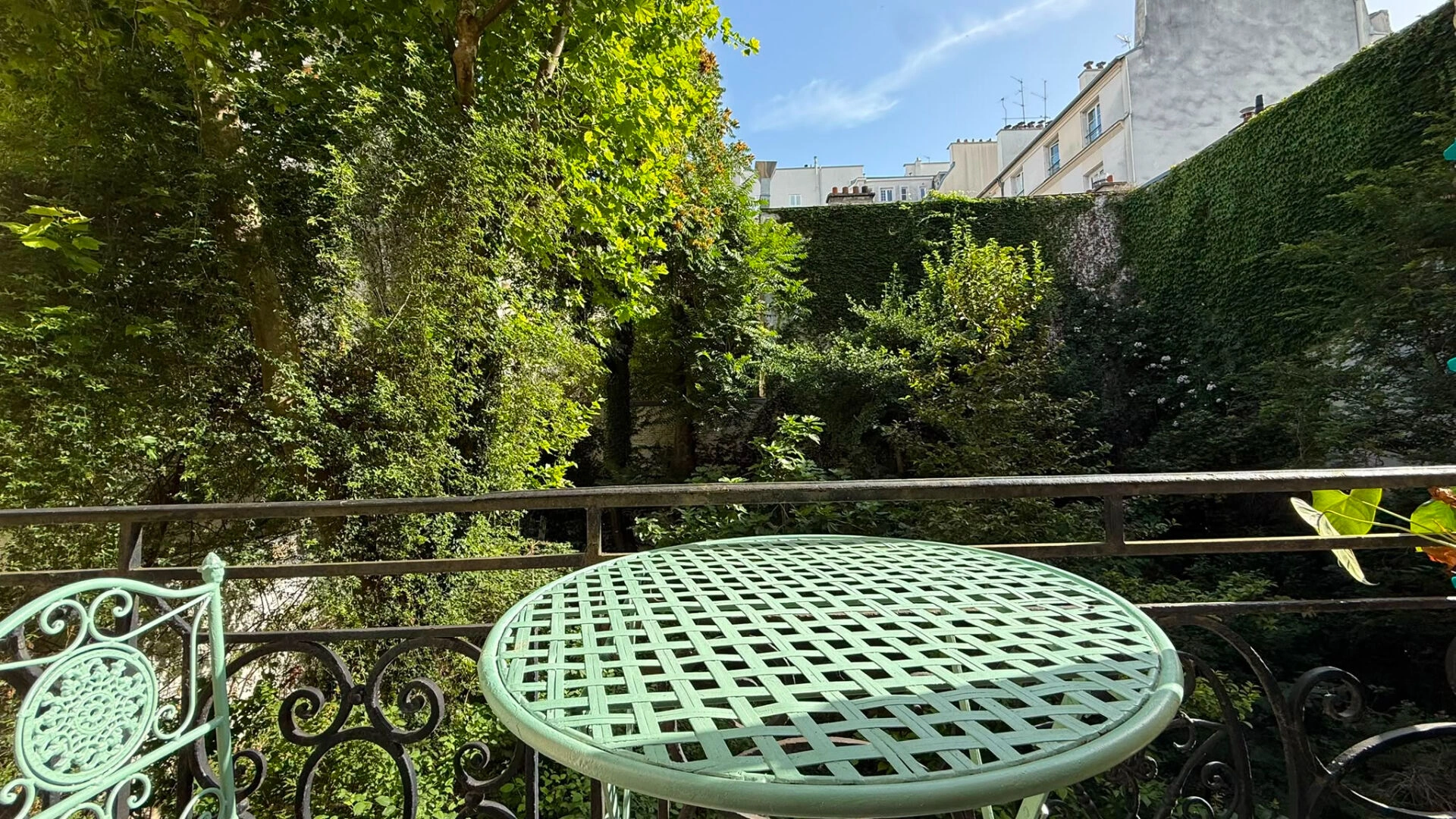 PARIS 2 - BONNE-NOUVELLE 1