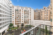 PARIS 15 - RUE LEON DELGRANGE 4