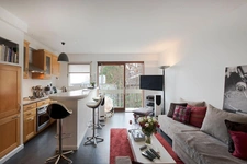 PARIS 15 - RUE MONTAUBAN 3