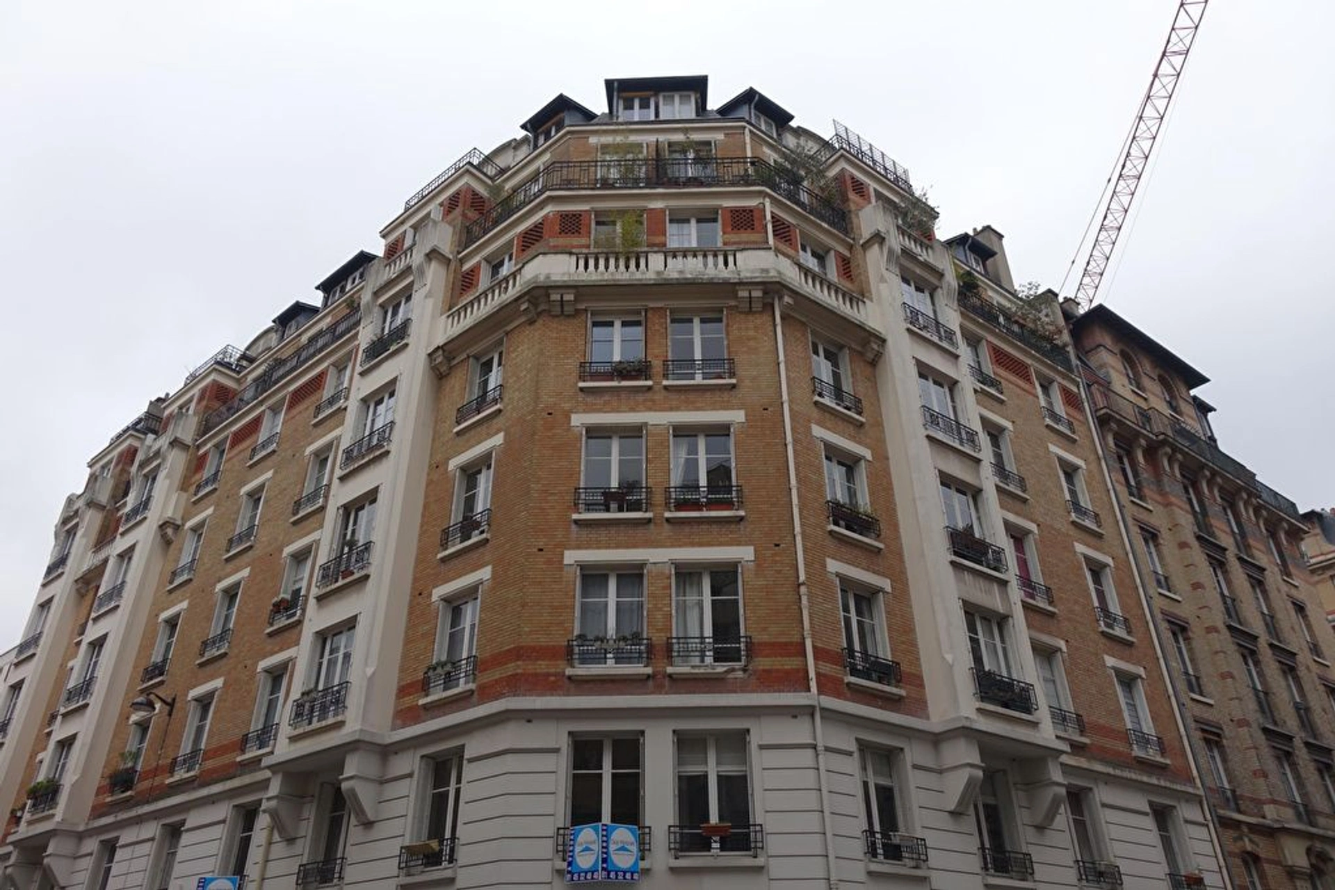 PARIS 15 - RUE DES MORILLONS 4