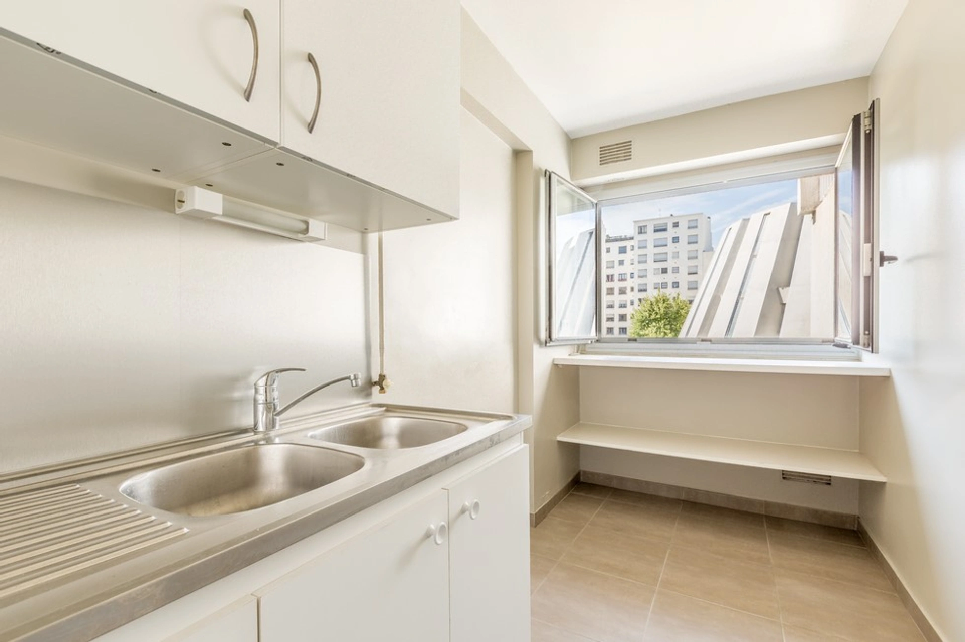 PARIS 15 - RUE DANTZIG 4