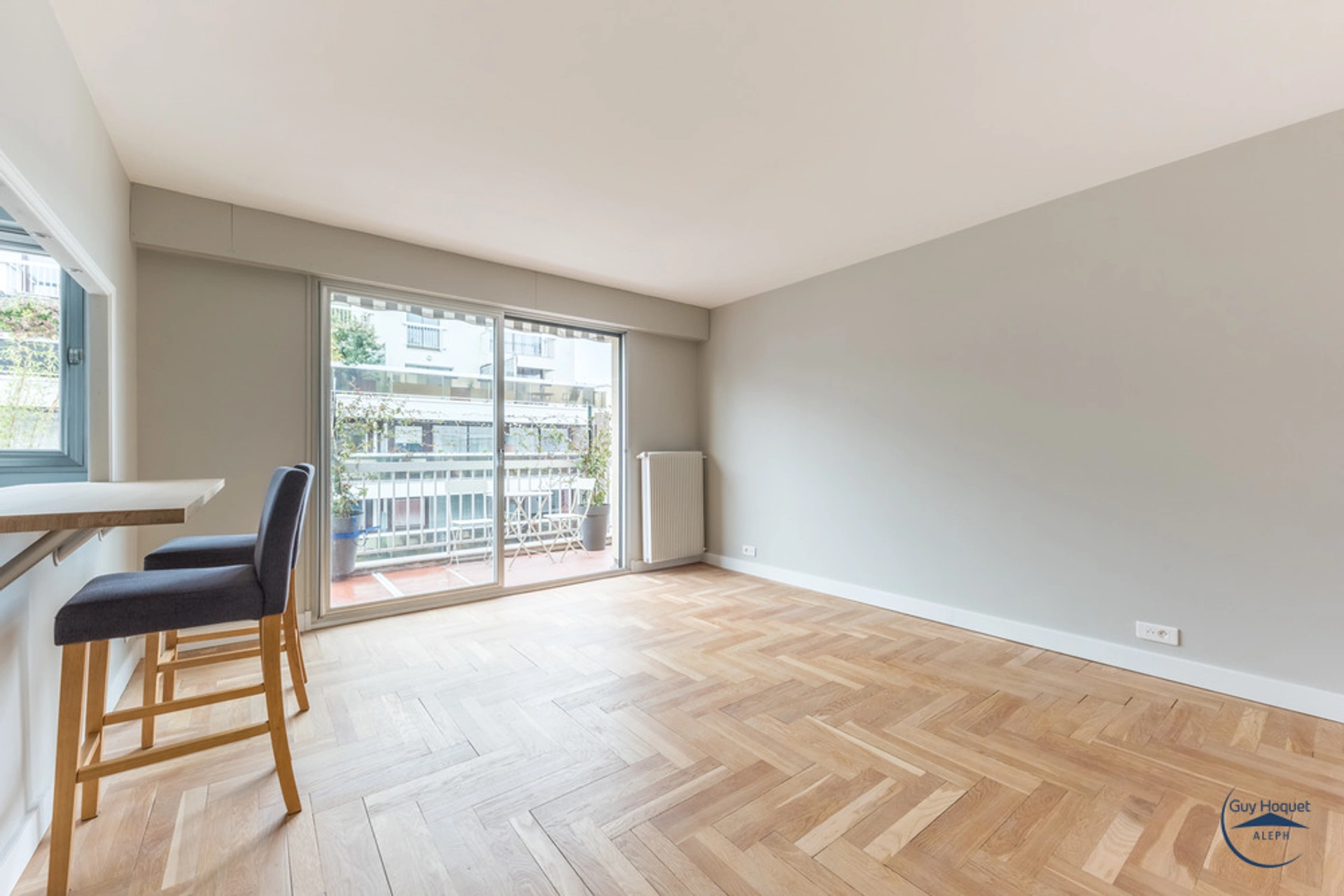 PARIS 15 - RUE ROSENWALD 1