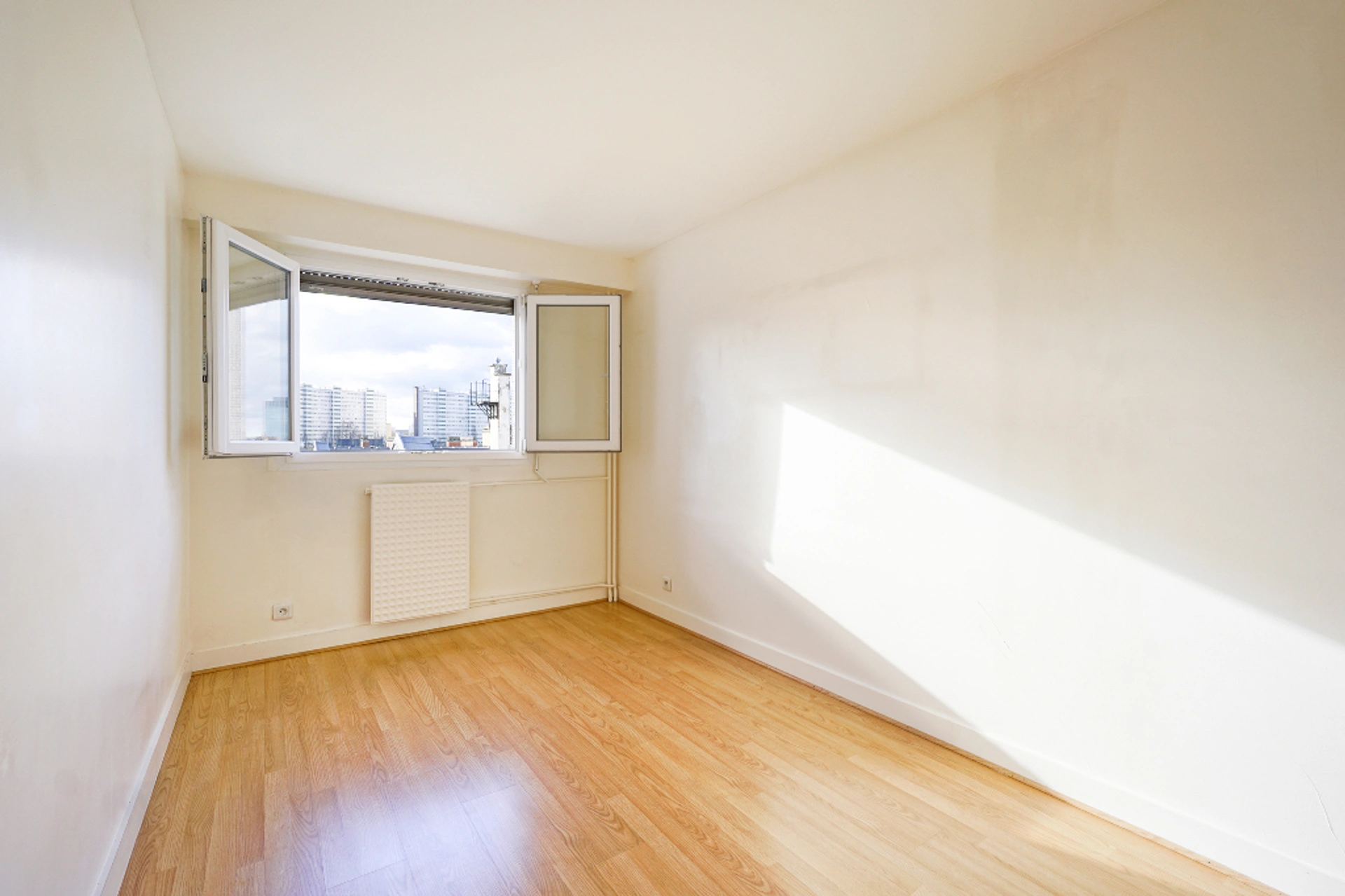 PARIS 15 - RUE DES MORILLONS 5