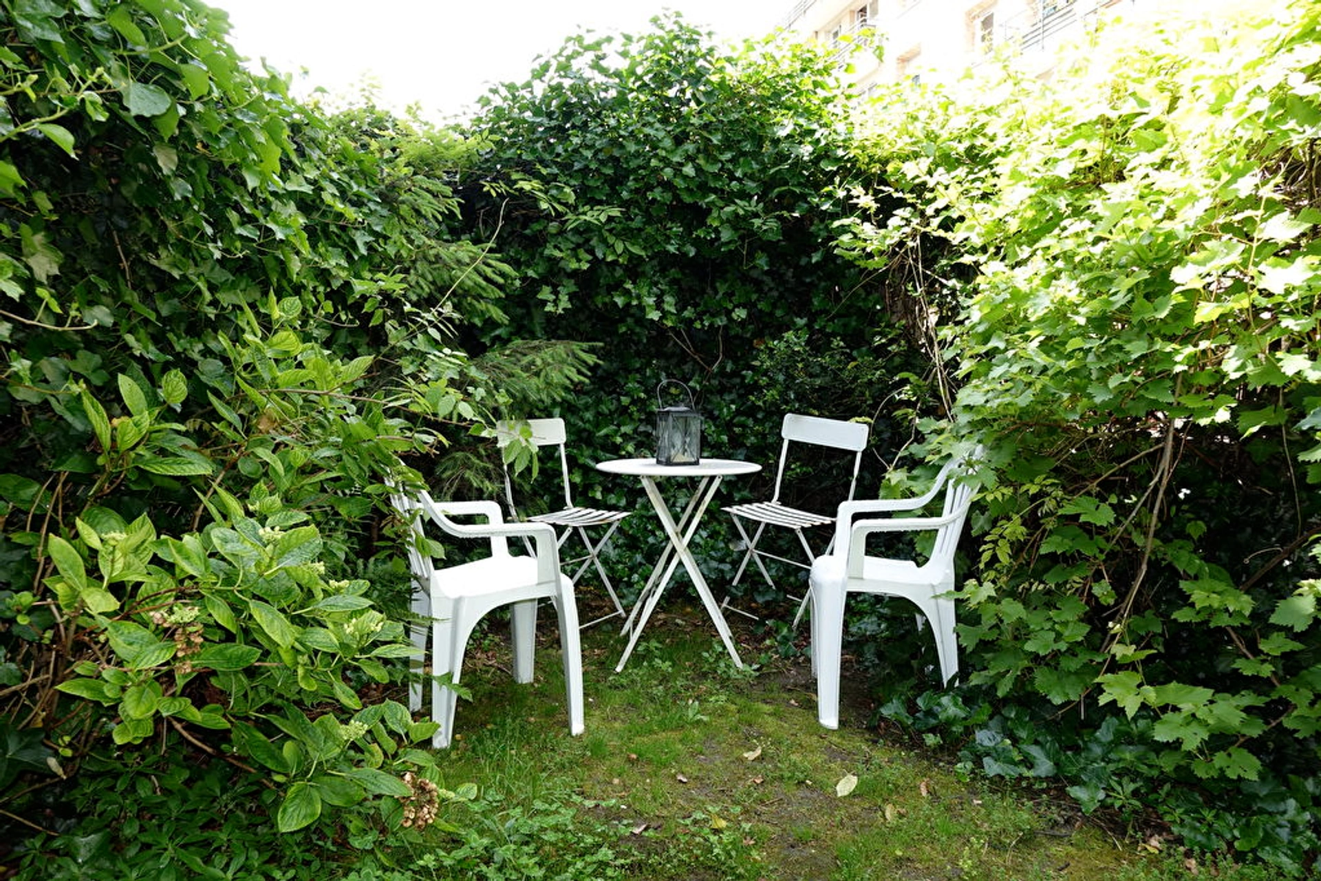 ISSY LES MOULINEAUX - RUE ANDRE CHENIER 1