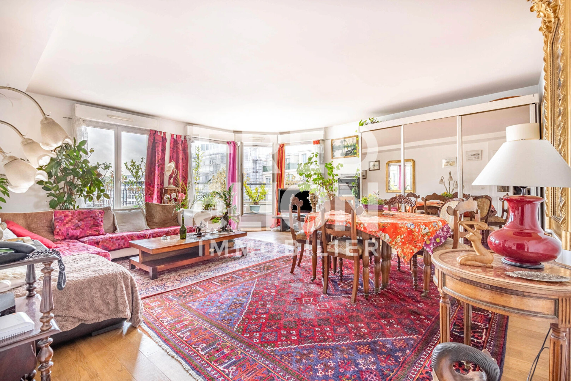 ISSY LES MOULINEAUX -  RUE ELIANE JEANNIN GAREAU 3