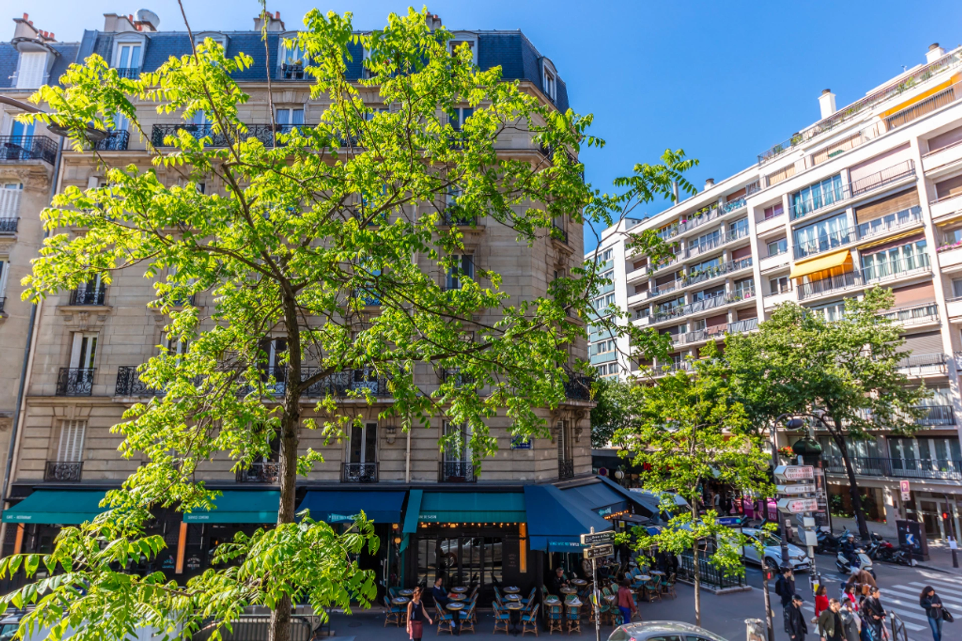 PARIS 15 - RUE HOUDART DE LAMOTTE 9